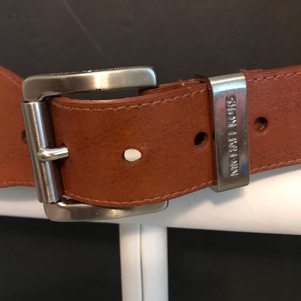 Womens Michael Kors Tan Leather Belt With Silvertone size Small - Picture 3 of 5
